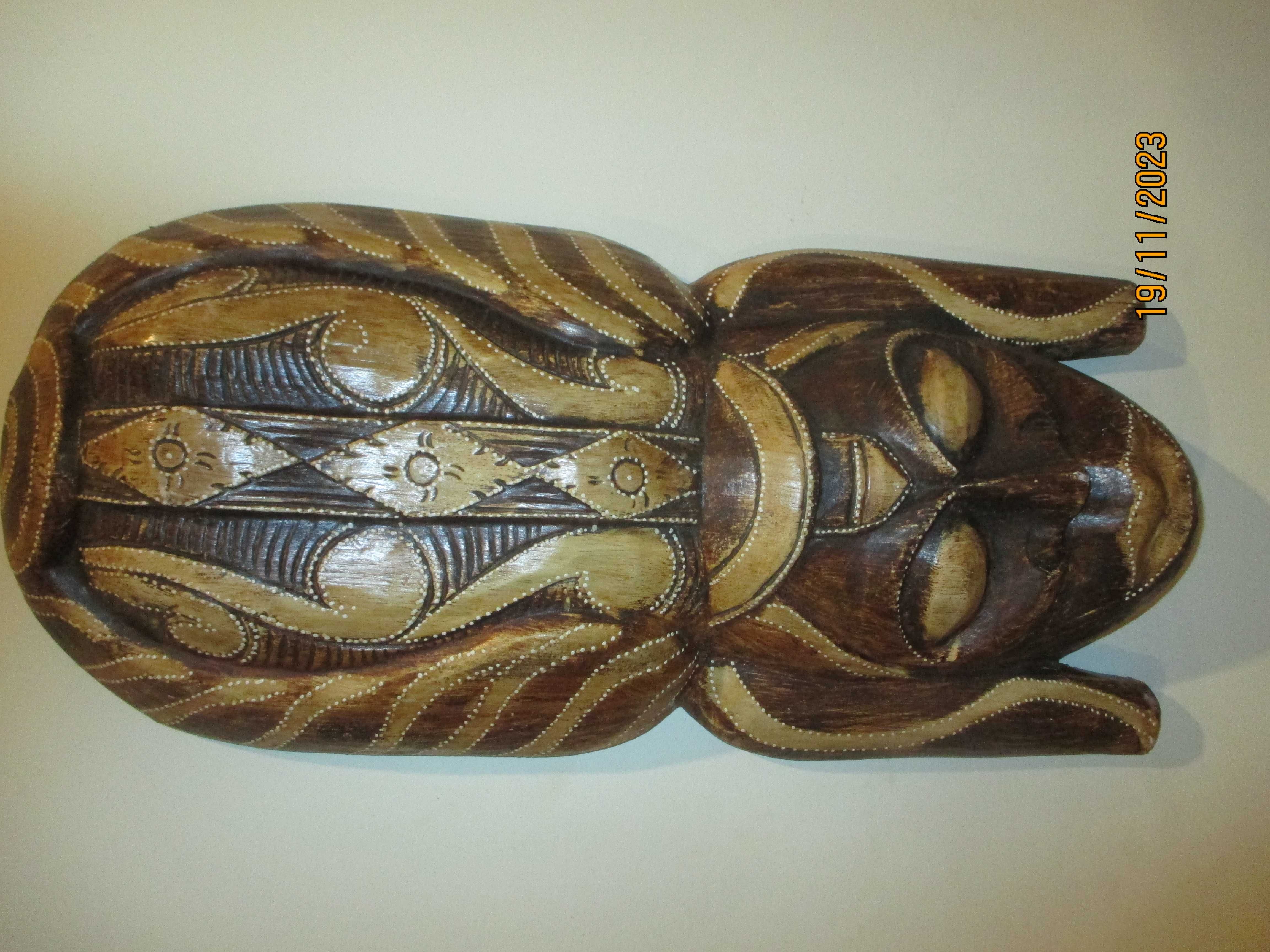 Máscara Indonésia de madeira para decoração