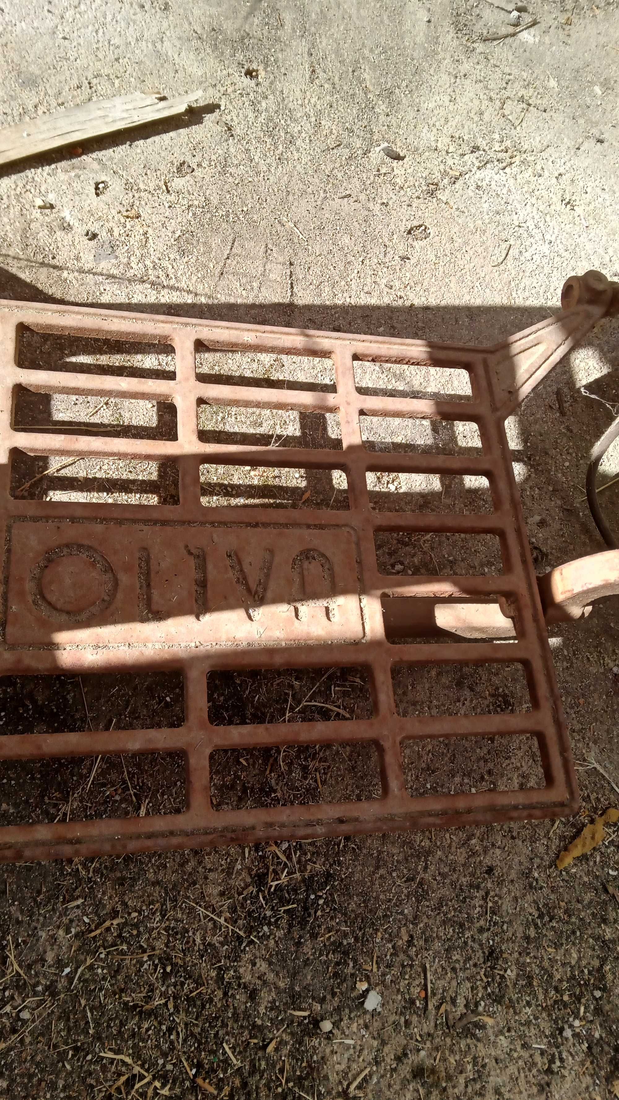 Máquinas de costura antigas oliva