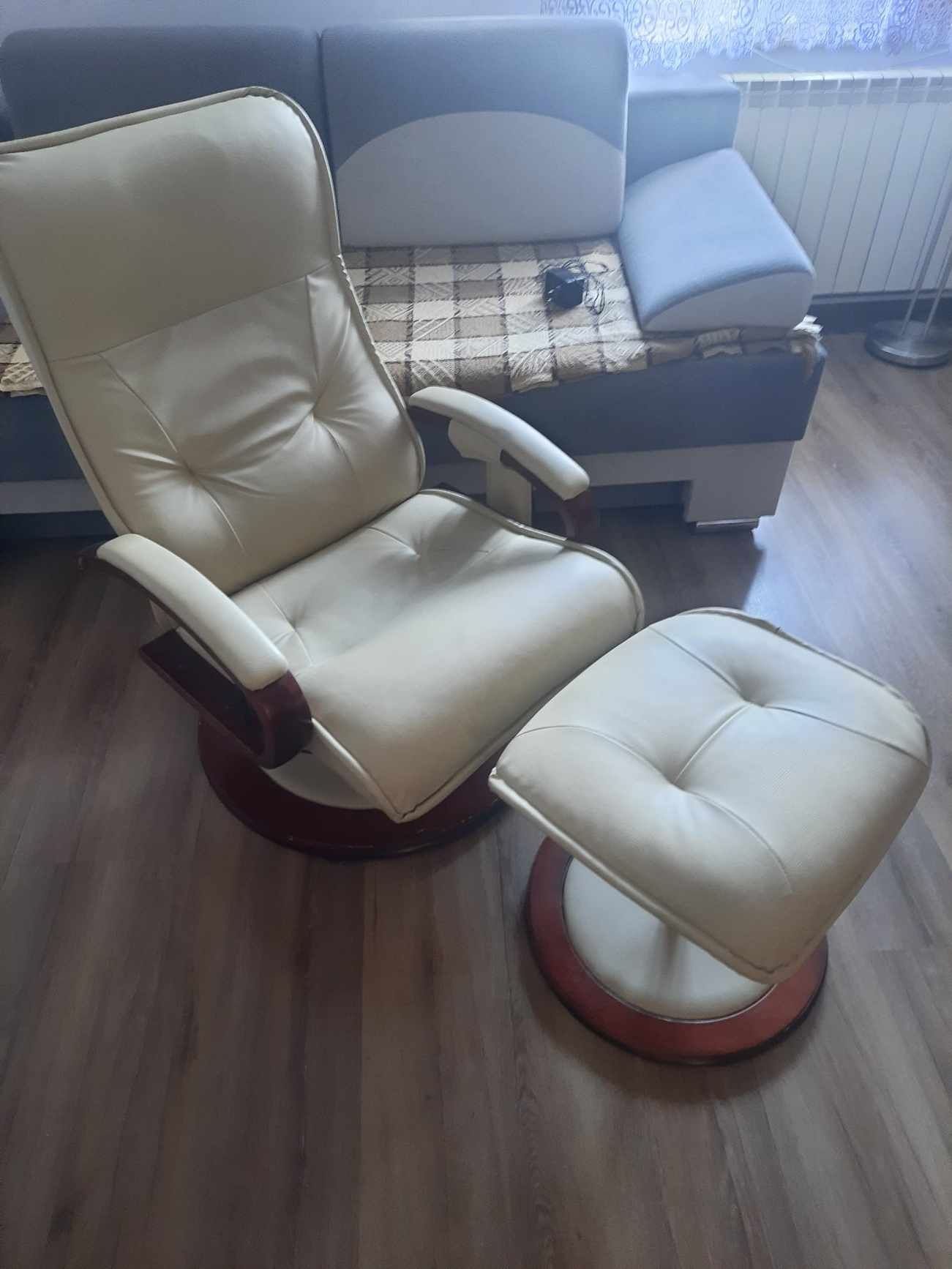 Fotel z funkcją masażu