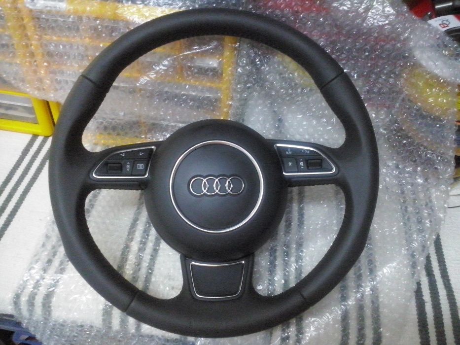 Volante em pele com airbag para audi A3 8V e Audi Q3