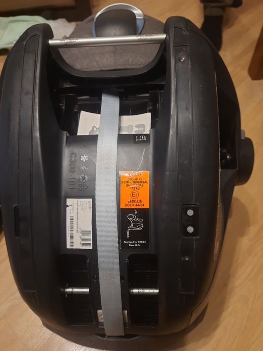 автокрісло Cybex Cloud Q з базою