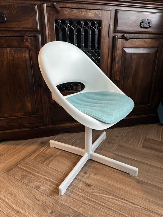 Krzeslo do biurka dla dziecka IKEA