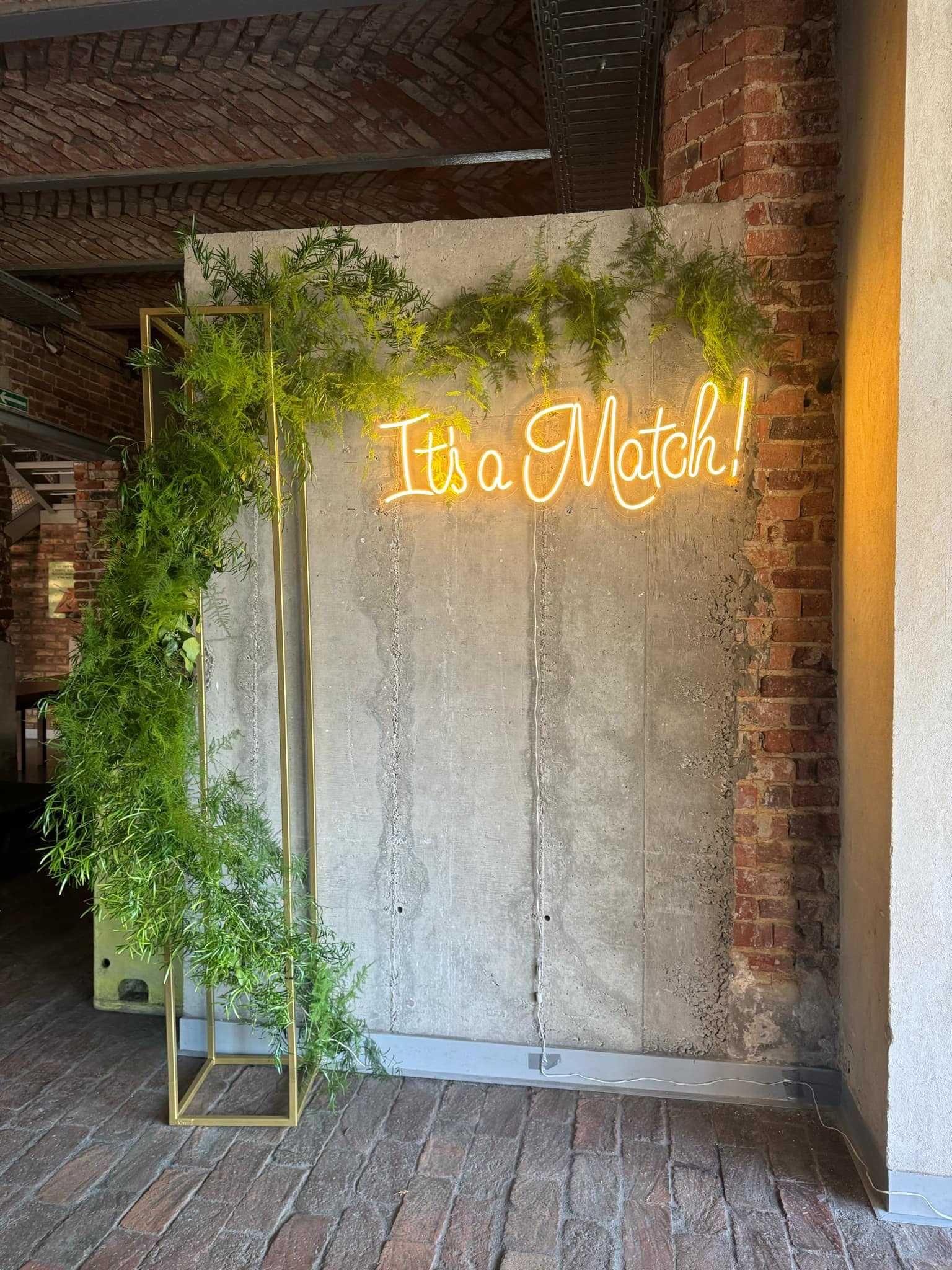 Napis świetlny LED neon weselny - Its a match LEDON