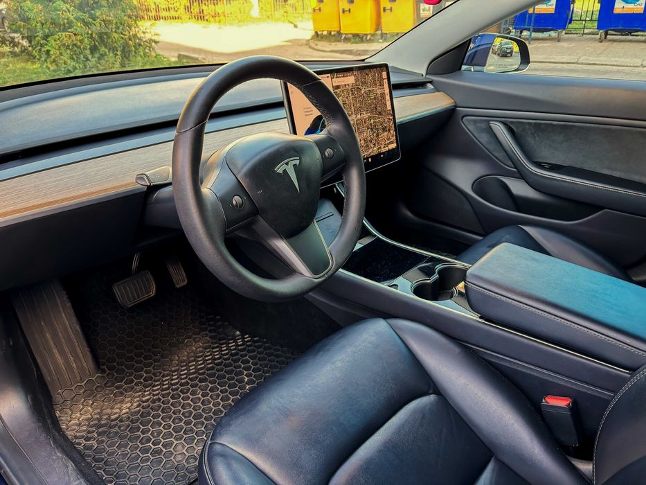 Тесла модель 3, Tesla model 3 SR