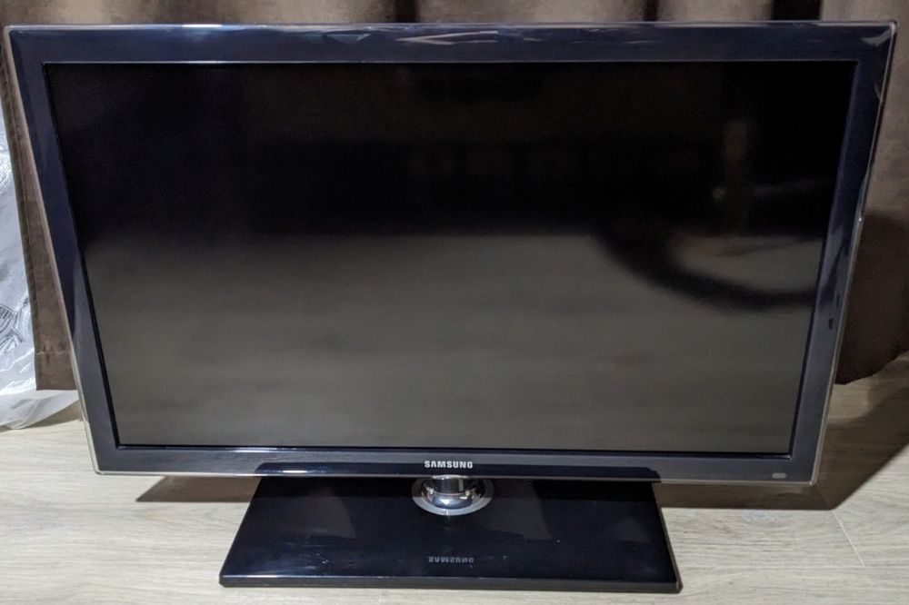 Телевизор LED Samsung UE32D4000NW