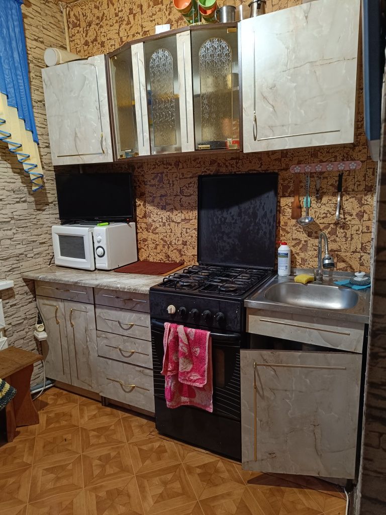 Продам 3-кімнатну квартиру в центрі Чугуєва