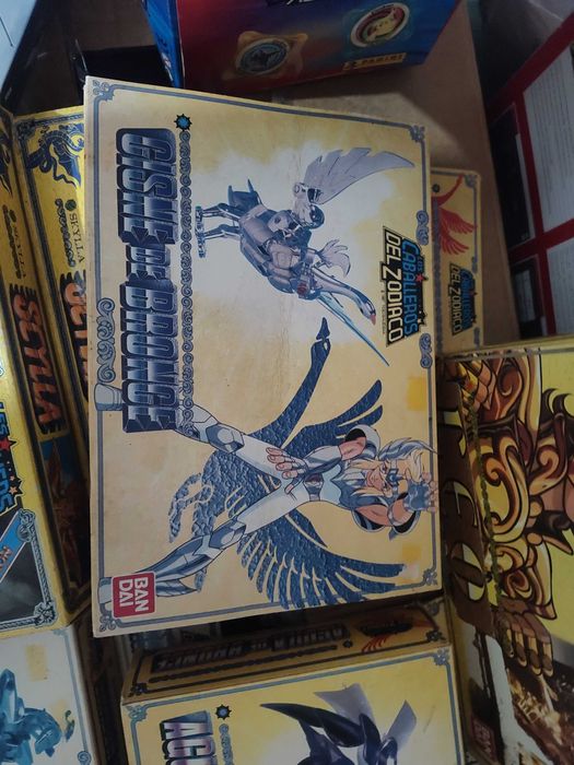 cavaleiros do zodíaco brinquedos novos anos 90