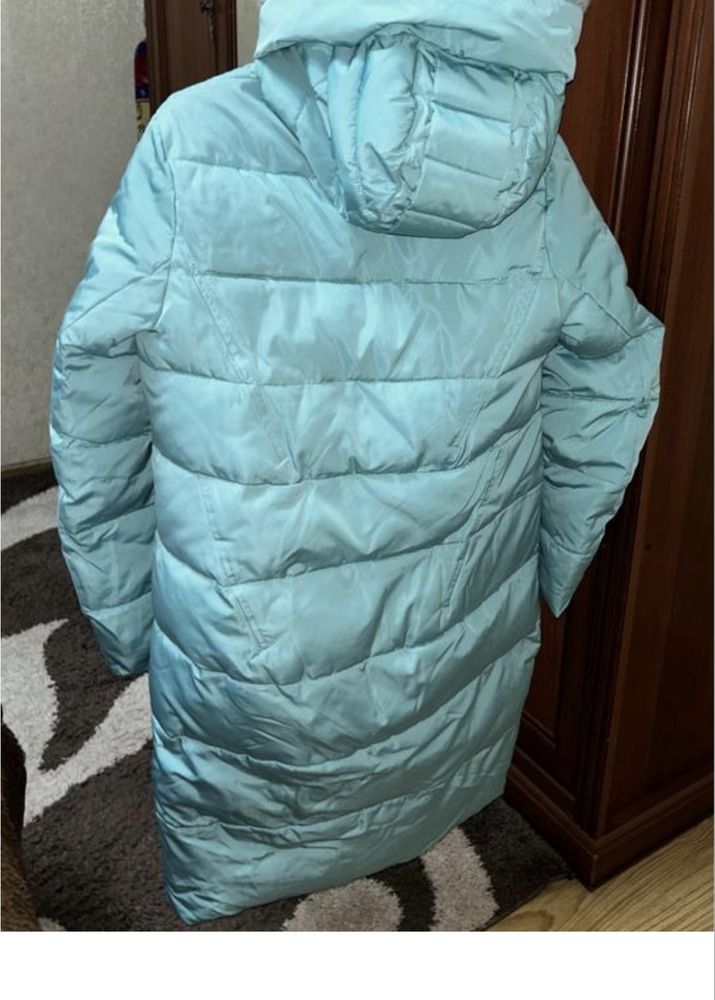 Жіноча зимова куртка