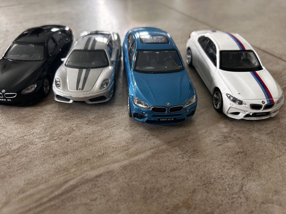 Samochody kolekcja shell ferrari  bmw 4 szt.