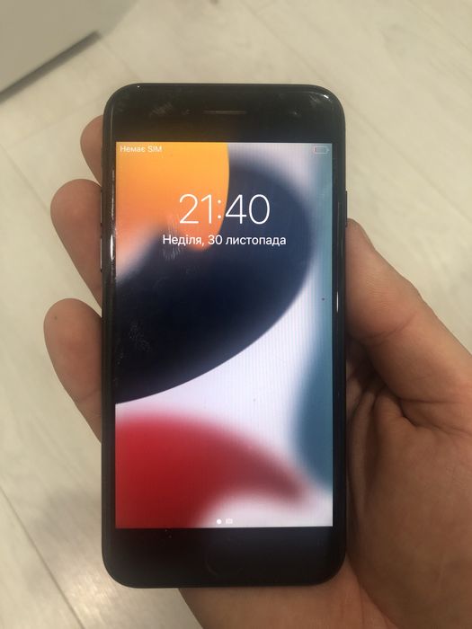 Продам iphon 7, 32gb батарея 51%