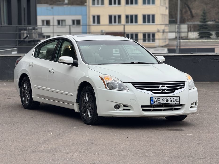 Nissan Altima 2011 2.5 Газ/Бенз