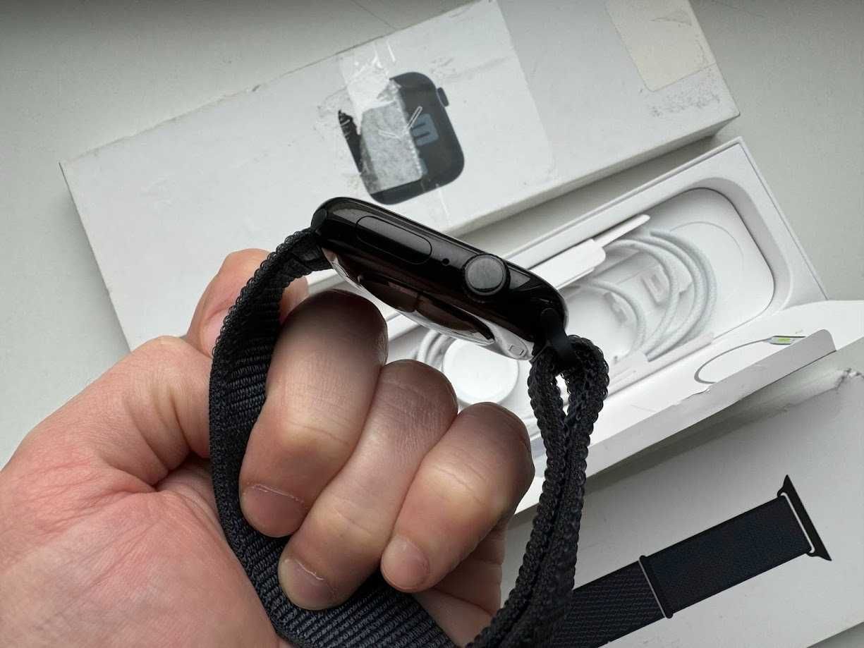 Apple Watch Series 10 46mm A2999 Jet Black Aluminium Sport Loop GPS