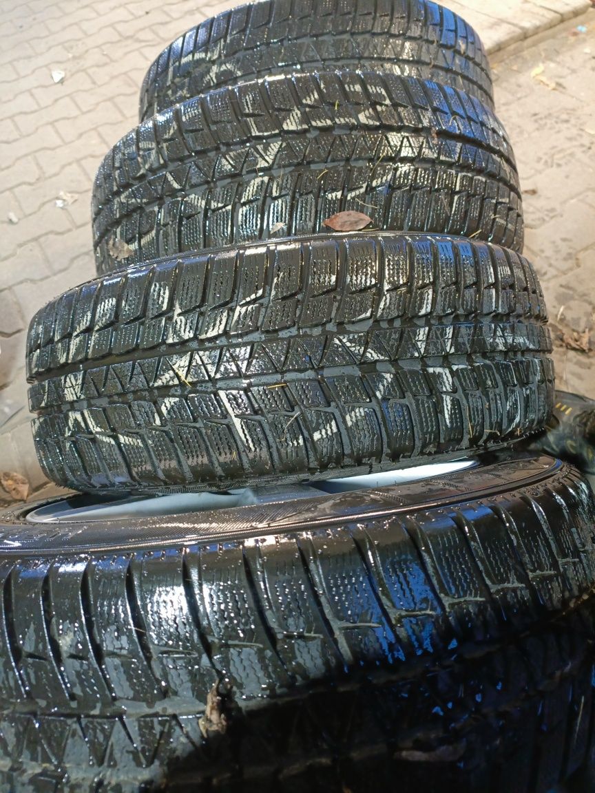 Koła aluminiowe zimowe BMW 195/55/16 Falken 5x120