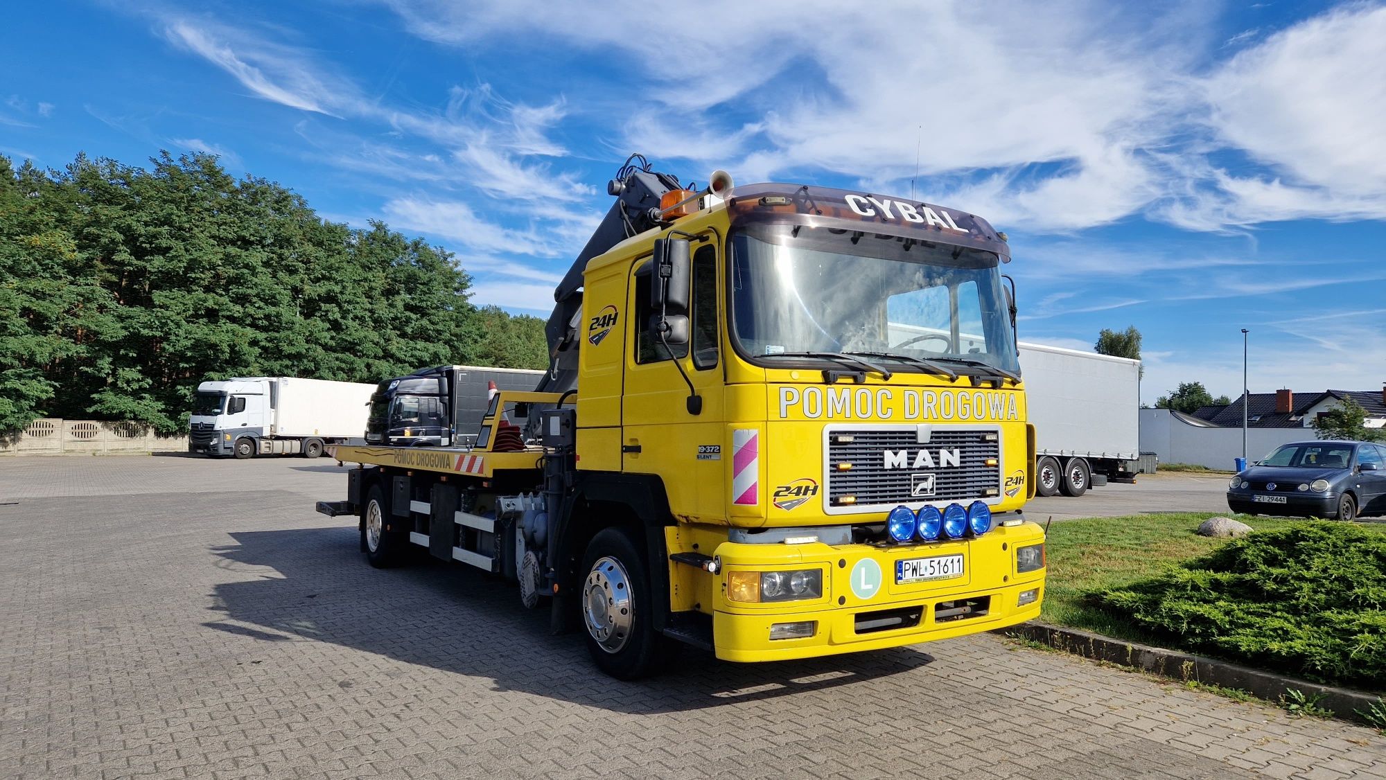 Pomoc drogowa TIR Holownik dzwig 24/7 A2  S3 S5 Mobilny Serwis opon