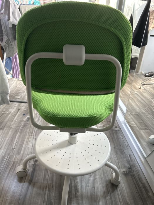 Vimund Ikea krzeslo obrotowe dla dzieci
