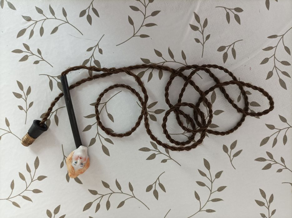 Antigo brinquedo de loiça