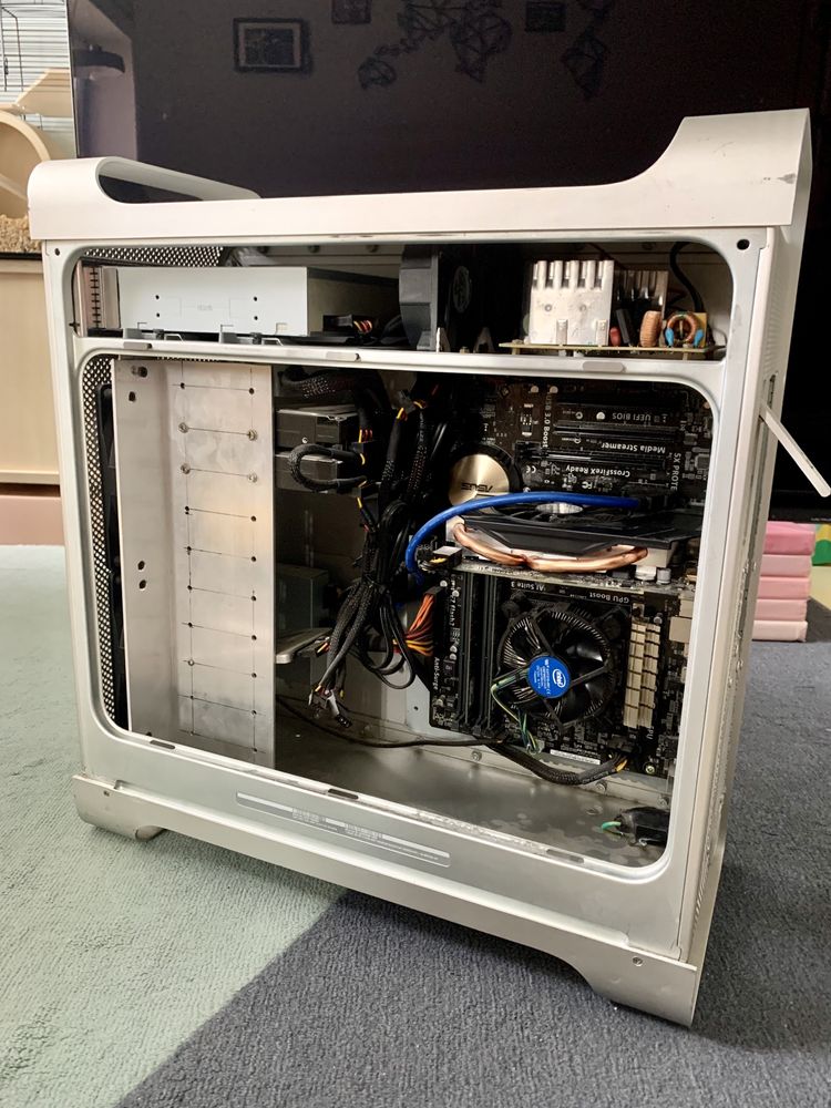 Mac Pro Hackintosh obudowa G5 Intel i7 16 GB RAM