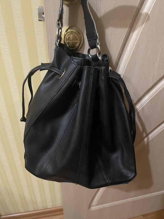 Сумочки б/у по 150 грн