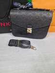 Torebka damska kuferek Louis Vuitton torba czarna monogram torby hit