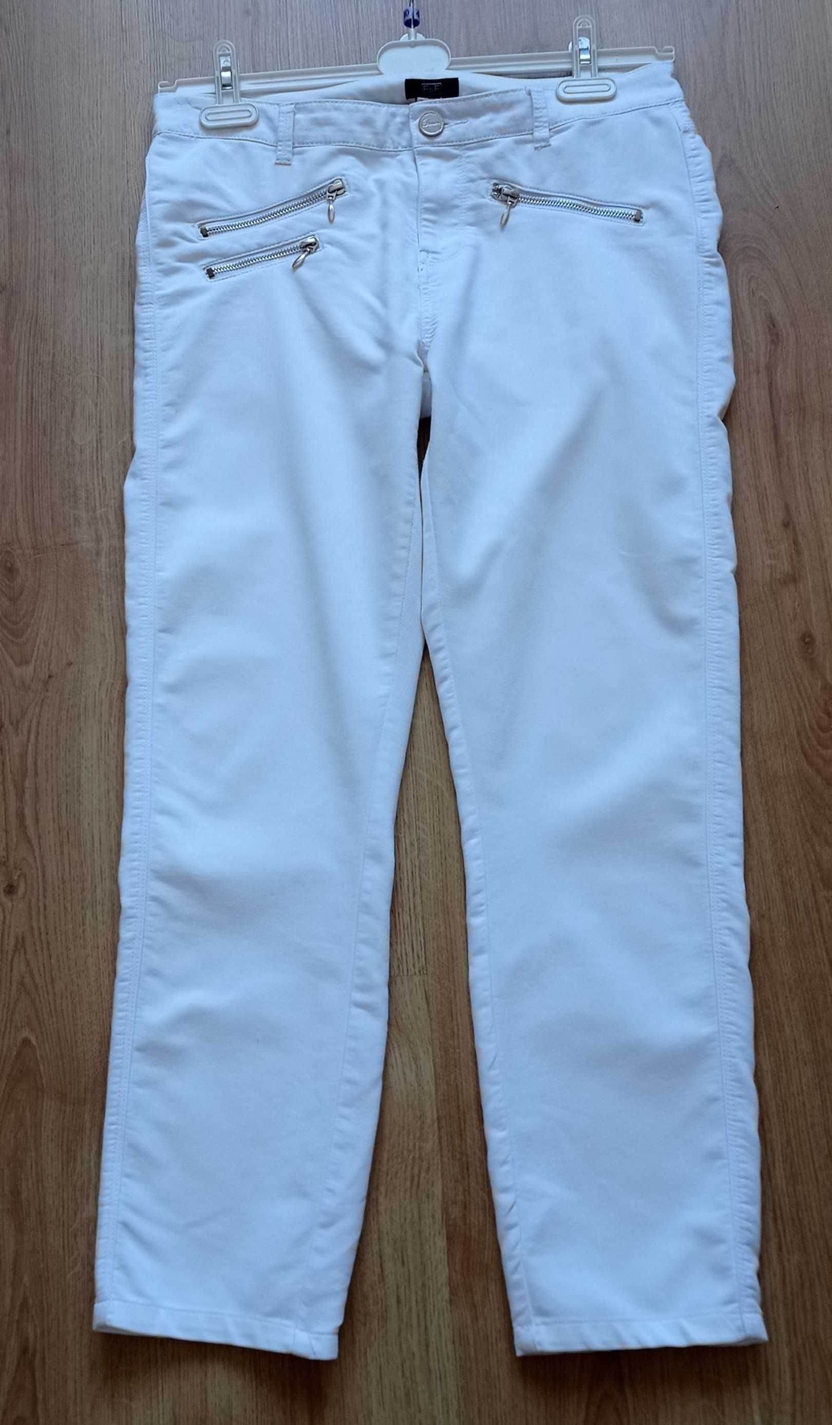 F&F białe spodnie r.38
