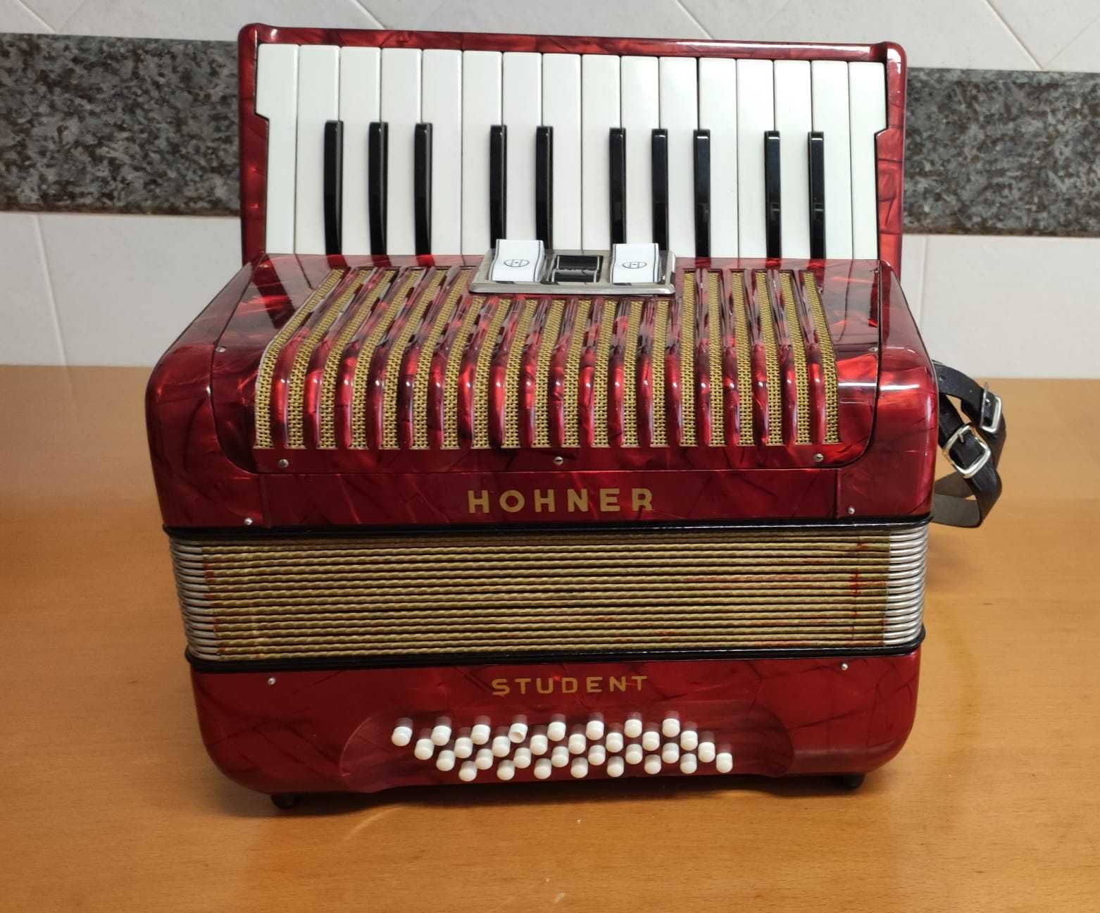Acordeão Hohner Student à Segunda Voz - Acordeon
