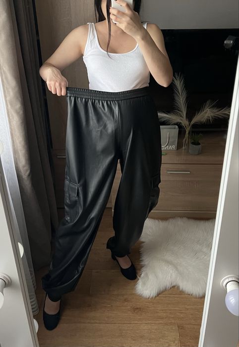 18 розмір 52 54 матові шкіряні з еко шкіри штани брюки джогери батал