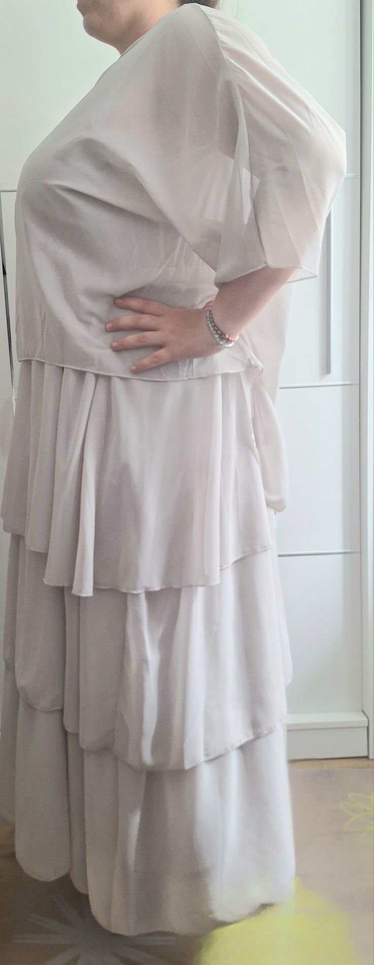 Elegancka długa sukienka damska
