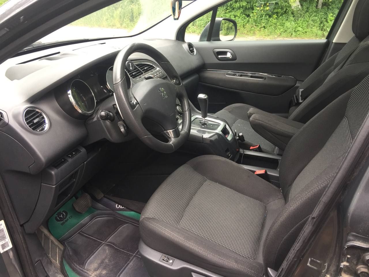 Продам авто Peugeot 5008 2010 року