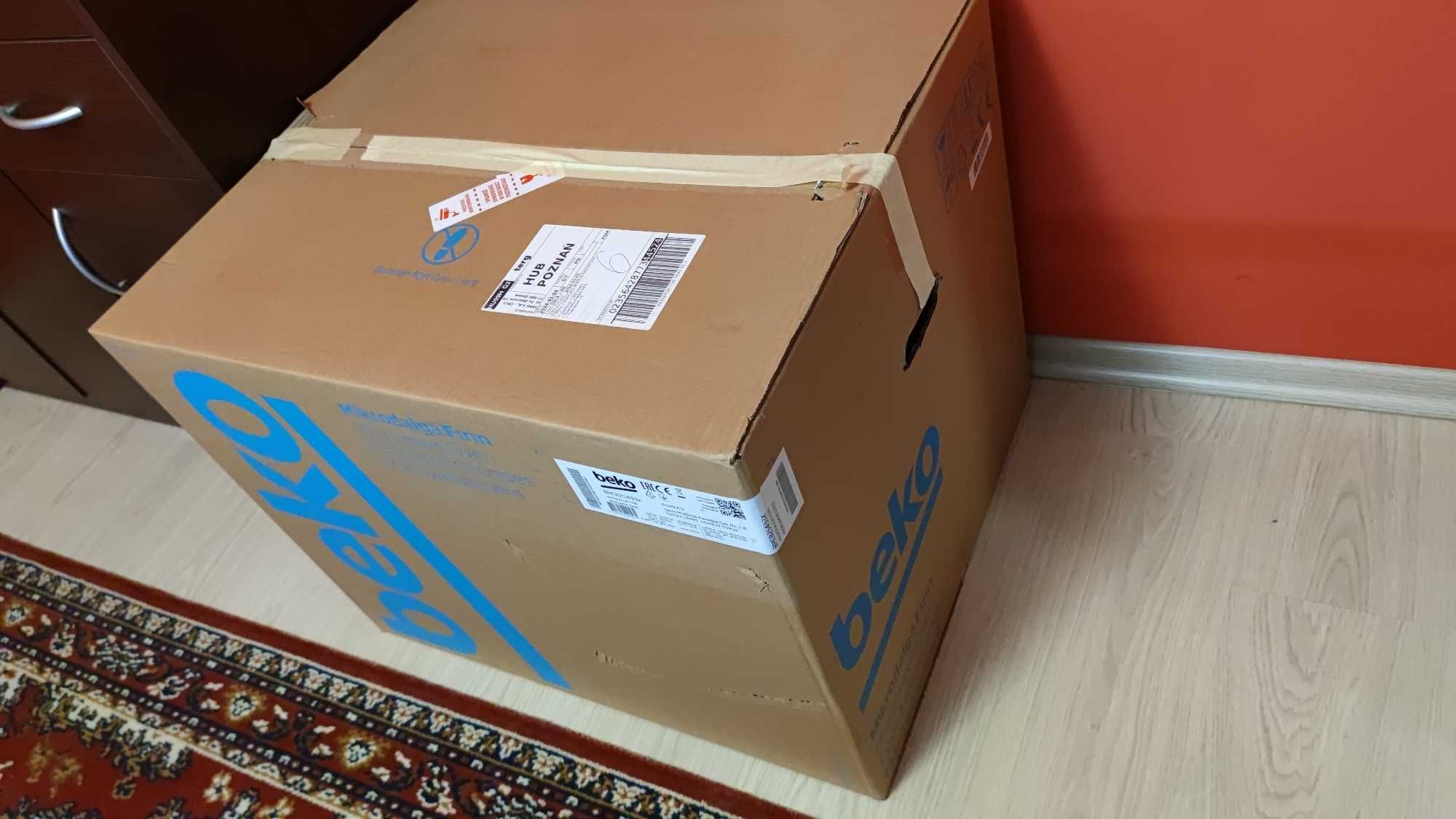 Kuchenka mikrofalowa do zabudowy  BEKO BMCB25433X NOWA