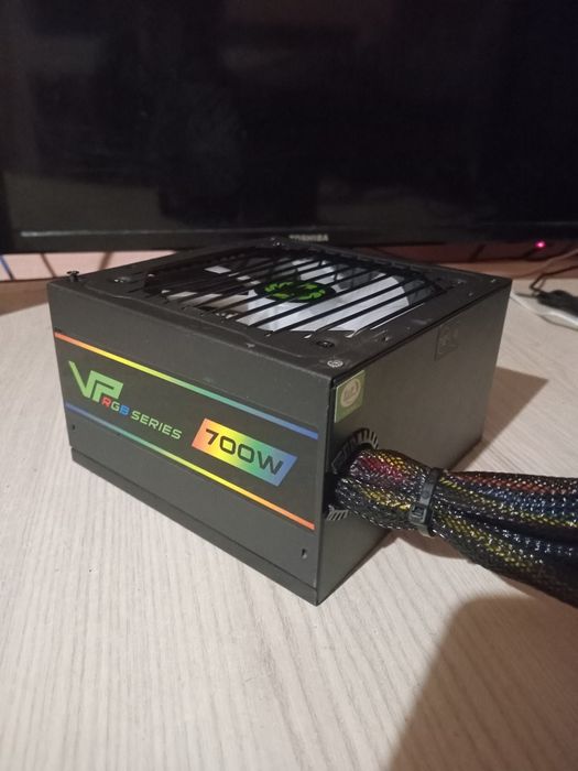 Блок живлення GameMax VP-700 RGB 700W