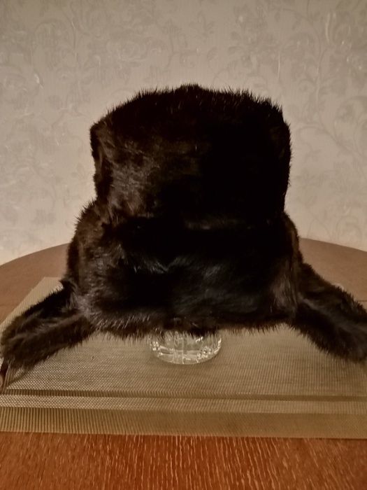 Норковая мужская шапка ушанка полностью из меха.