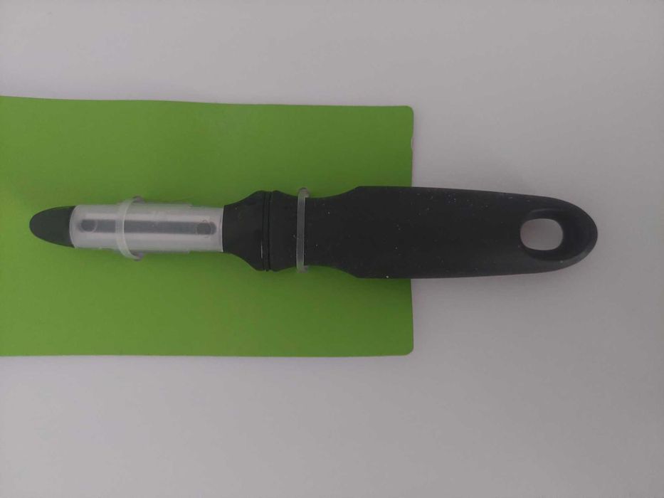 Ніж для чистки овочів і Кришки скляні для каструлі, діаметр 16 / 24