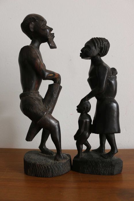 Figuras - Estatuetas africanas em madeira