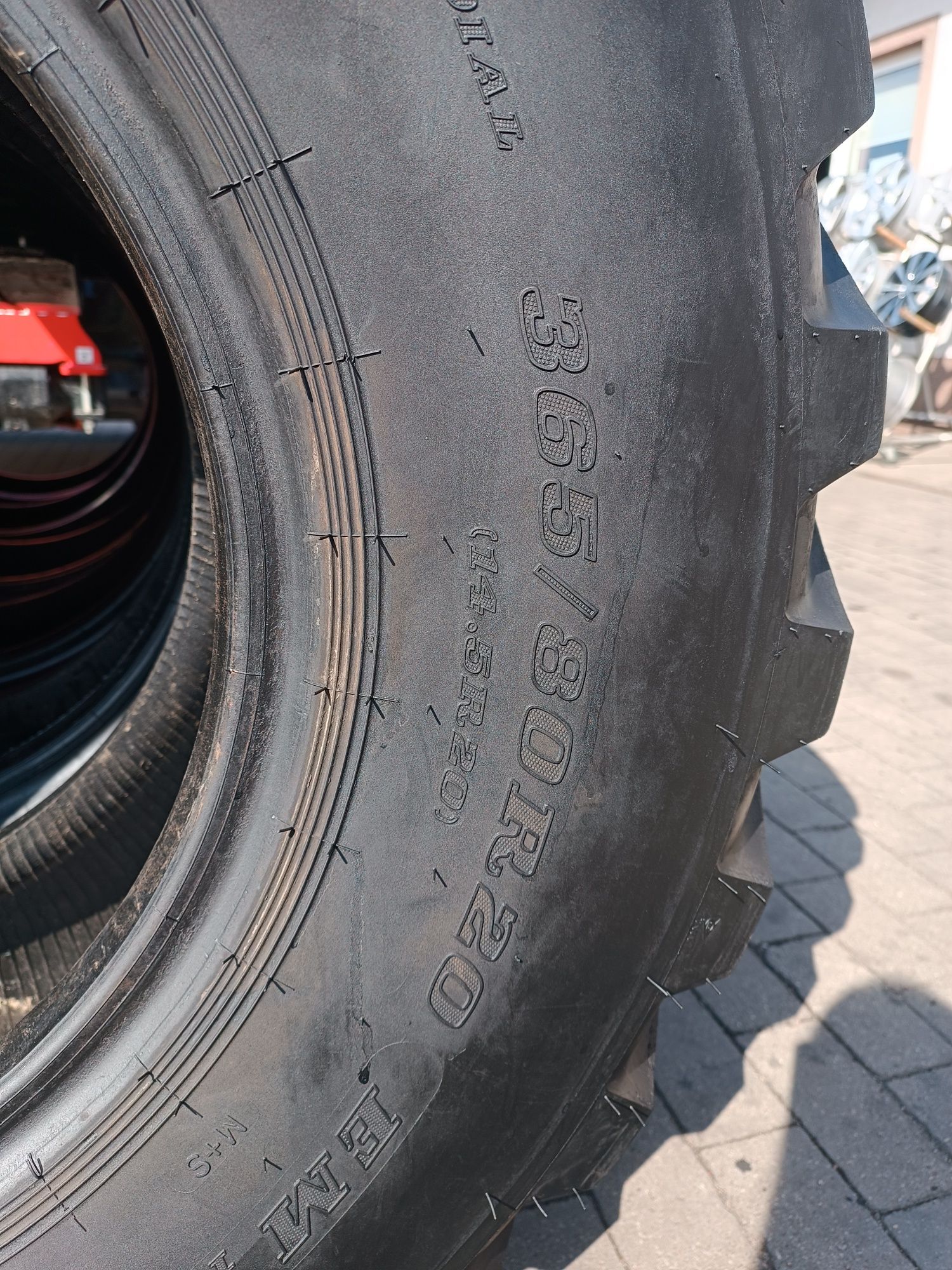 365/80R20 Dunlop SP T9 14.5R20 JEDNA SZTUKA