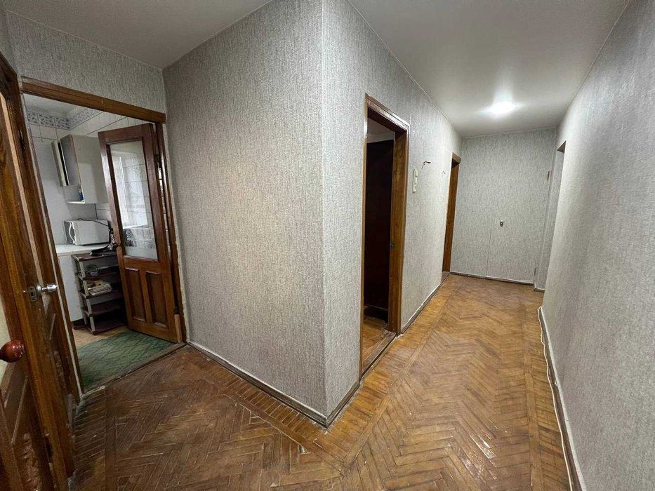 Продам 3 кв Велика Панасівська Сортировка заходь та живи