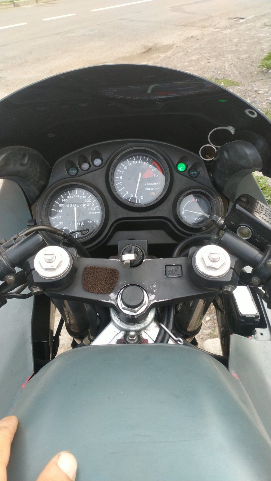 Мотоцикл Honda CBR 600, спортивний в хорошому стані приємний в управлі