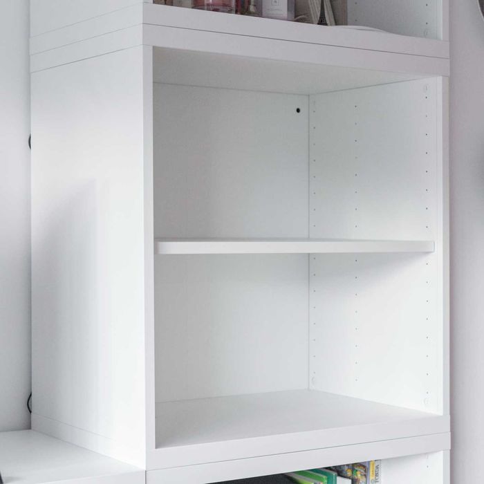 Quatro módulos estante/armário c/ prateleiras e focos