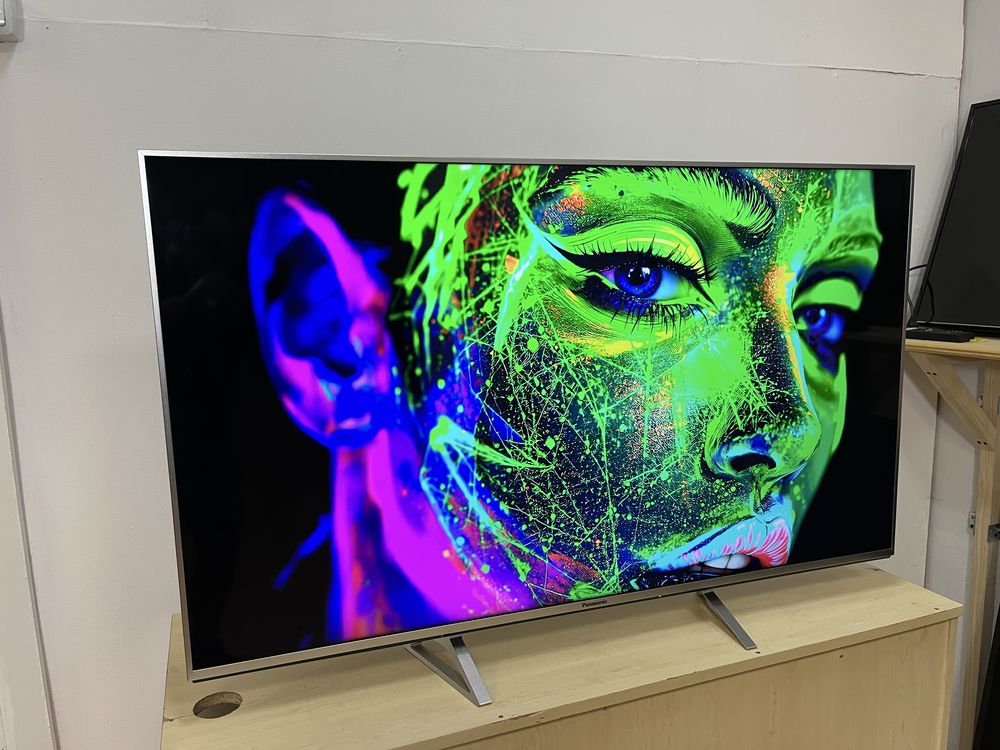 Panasonic 50 діагональ  4K Smart TV 100 Гц | HDR ,ПРЕМІУМ КЛАСУ