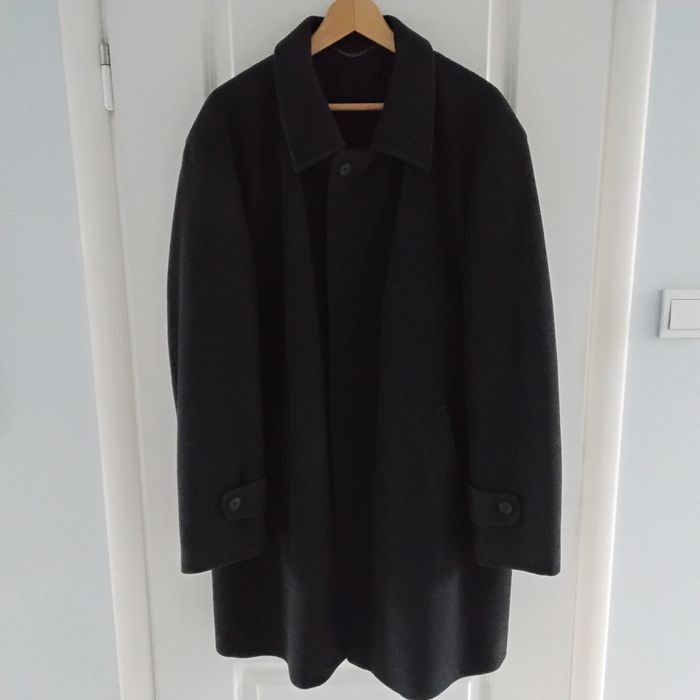 Elegancki płaszcz męski