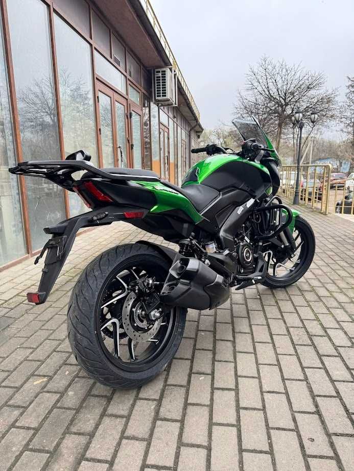 Мотоцикл BAJAJ DOMINAR 2025
