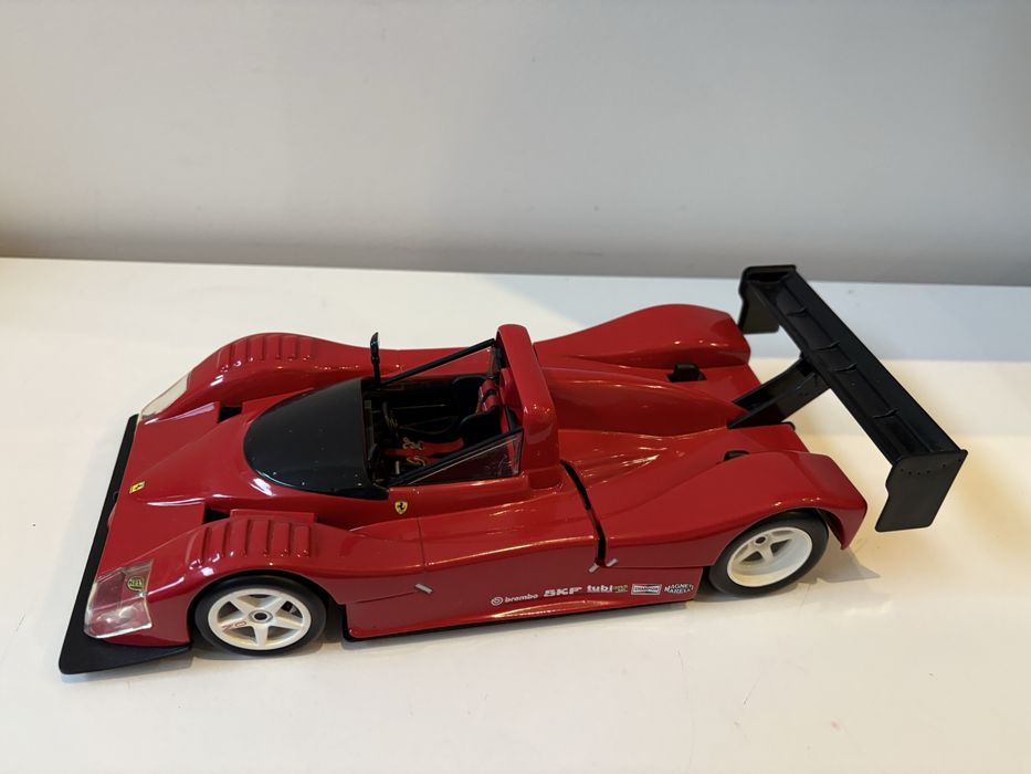 Model Ferrari F333 SP 1:18 HotWheels (maisto bburago welly)