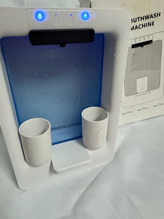 Automatyczny dozownik płynu do płukania jamy ustnej, bezdotykowy