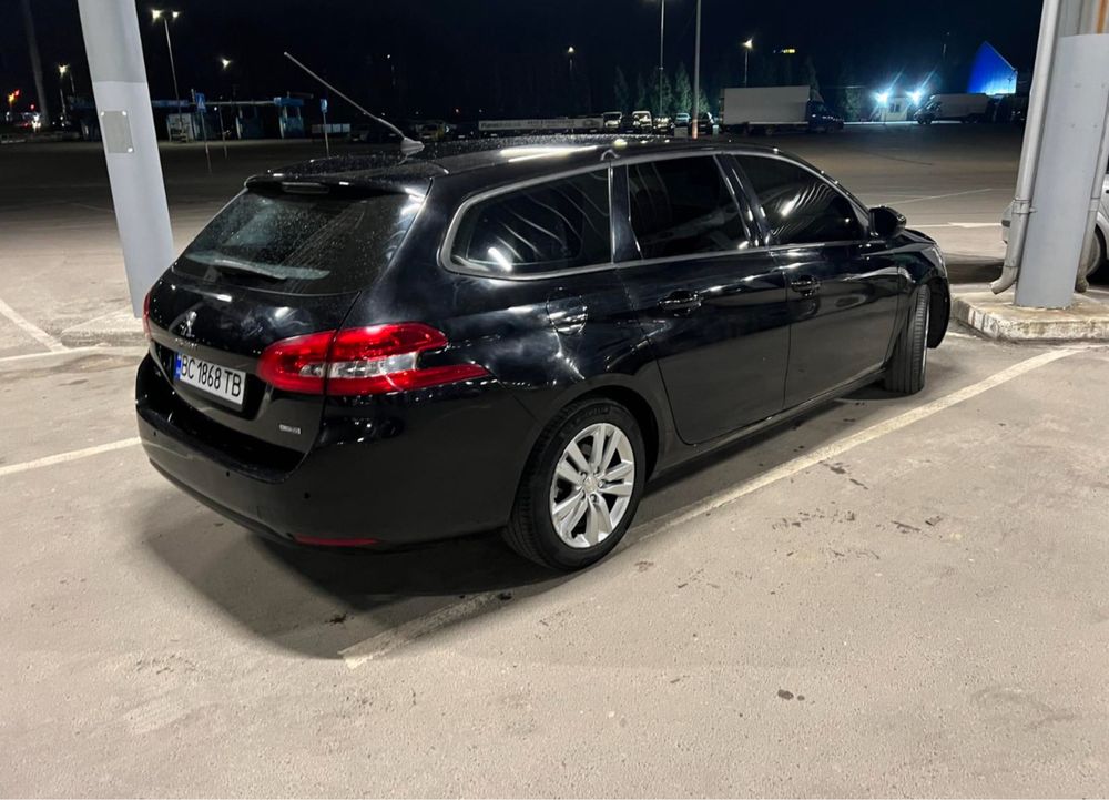 Hyundai Sonata  Подобова оренда авто,та довготривала під таксі