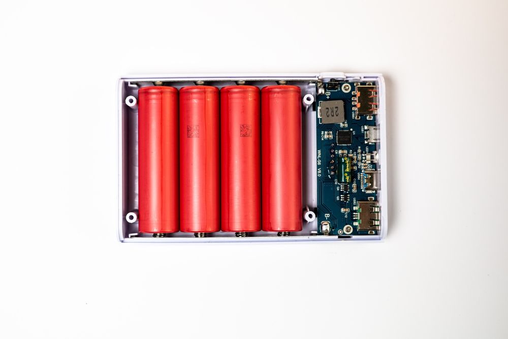 Павербанк , Power Bank быстрая зарядка на 4 , 6 и 8