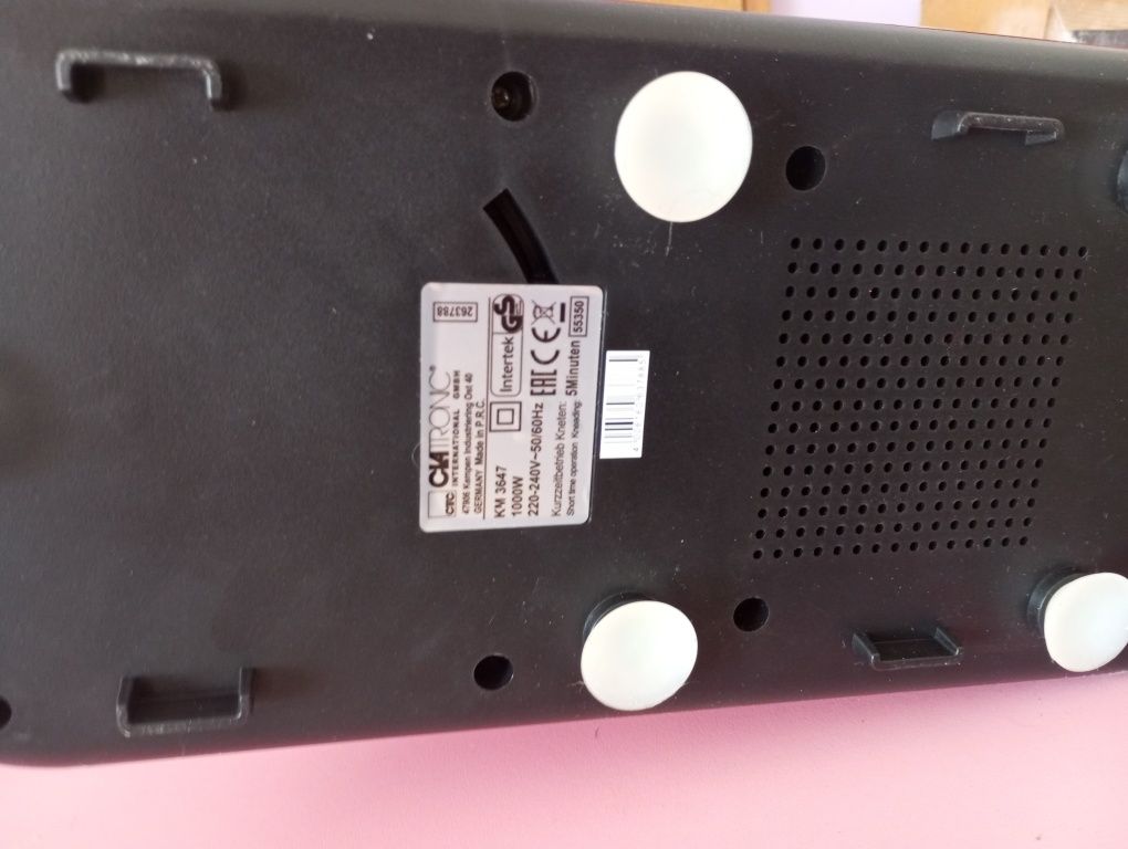Robot planetarny Clatronic 1000 w
