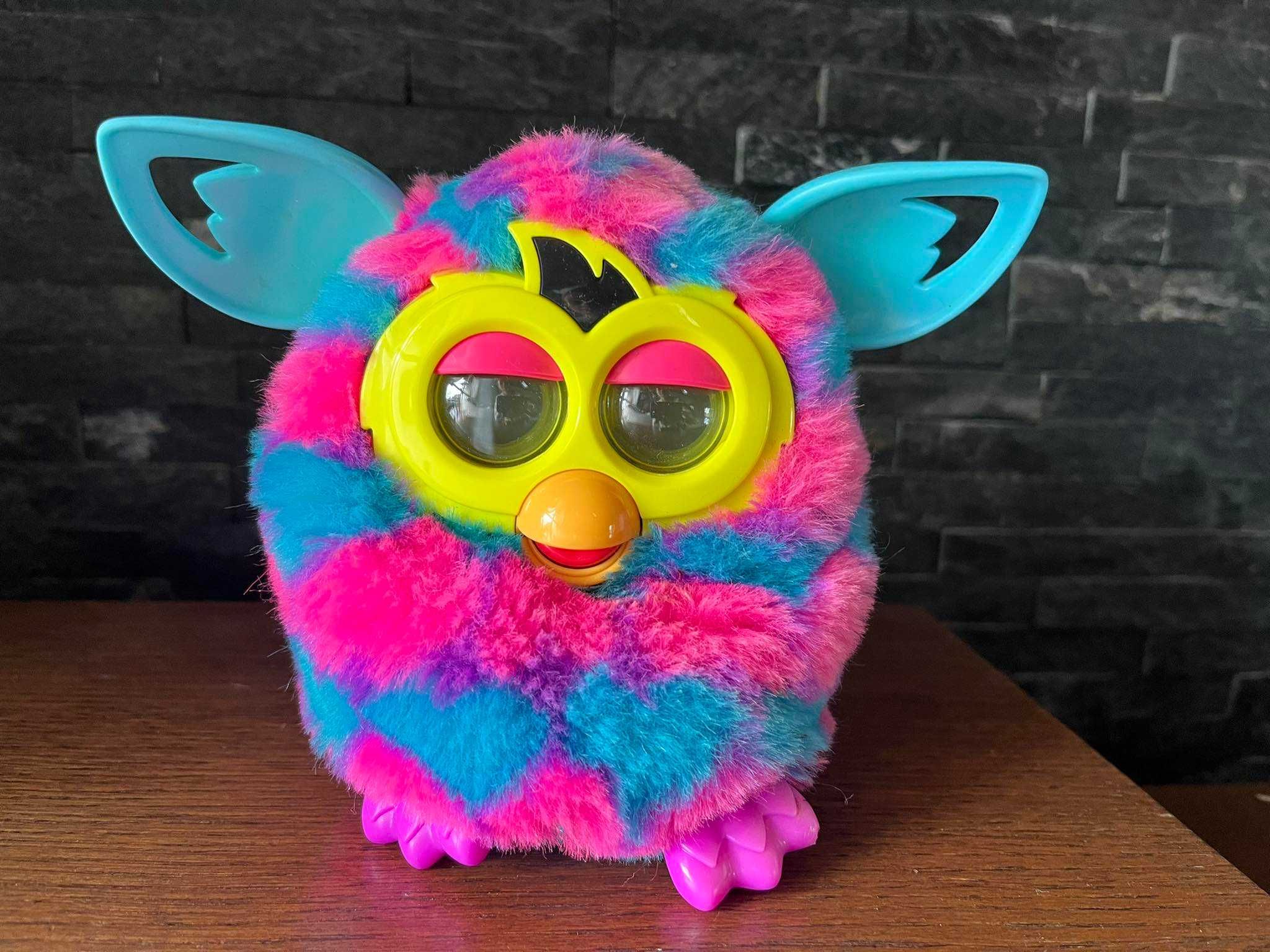 Maskotka HASBRO Furby Tęczowy  A6420