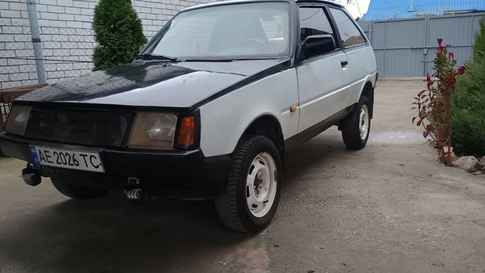 Продам необычную таврию! На ходу!