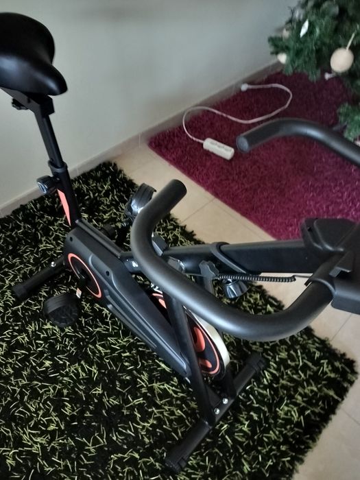 Bicicleta estática semi-profissional como nova com garantia