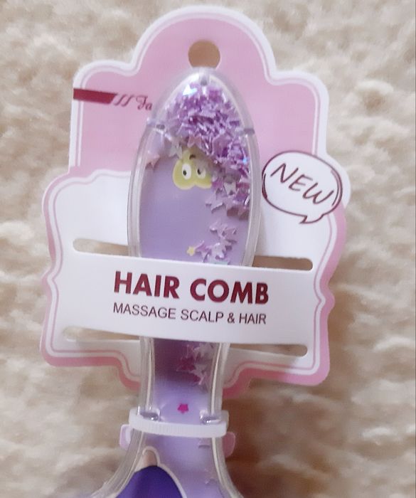 Escova de cabelo Labubu