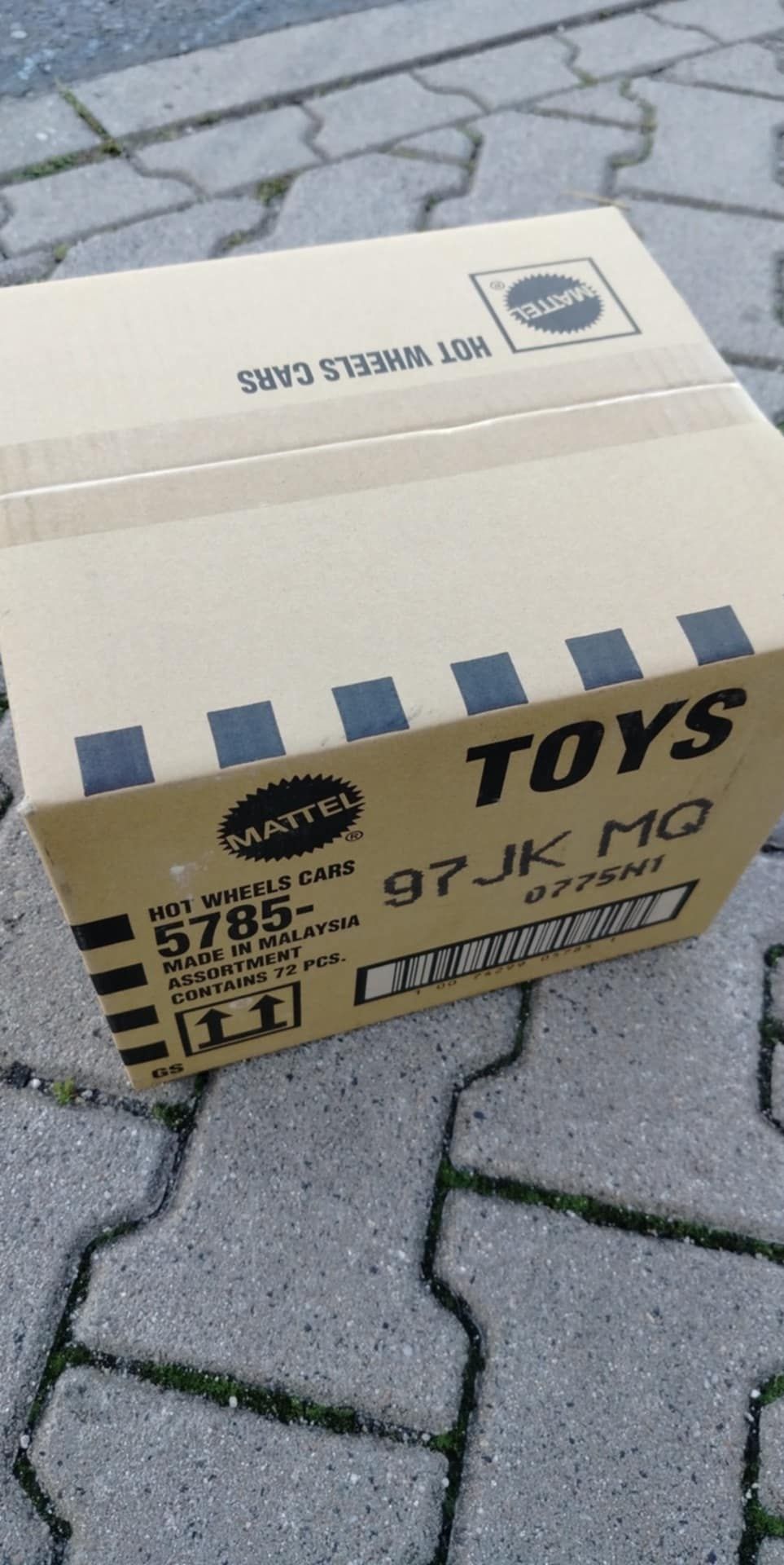 hotWheels zamknięty karton możliwość trafienia STH case K